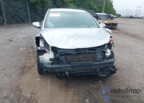 2016 Hyundai Elantra Gt из США, поврежденный, VIN KMHD35LH2GU310303